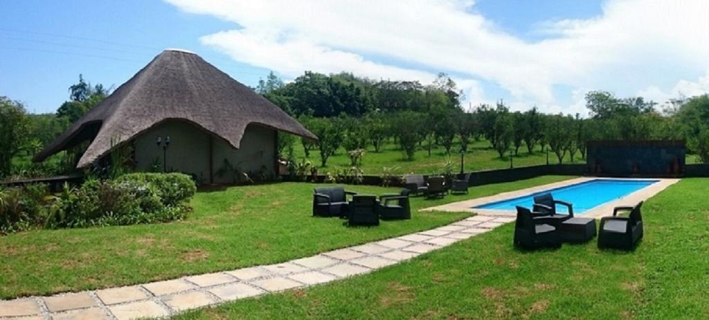 Kwambali Riverside Lodge Хейзивью Экстерьер фото