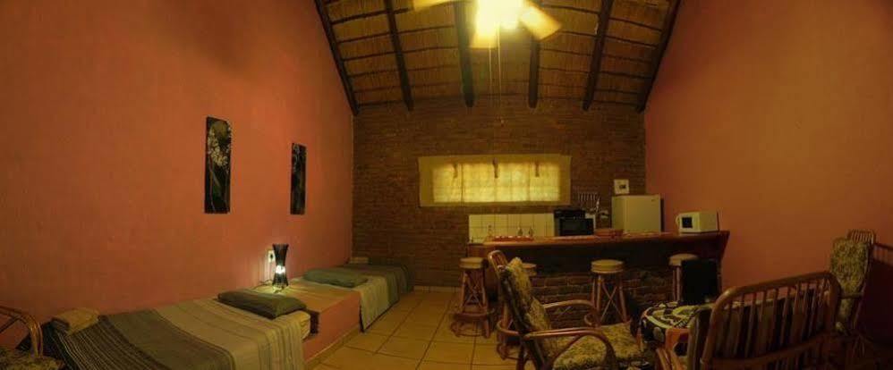 Kwambali Riverside Lodge Хейзивью Экстерьер фото